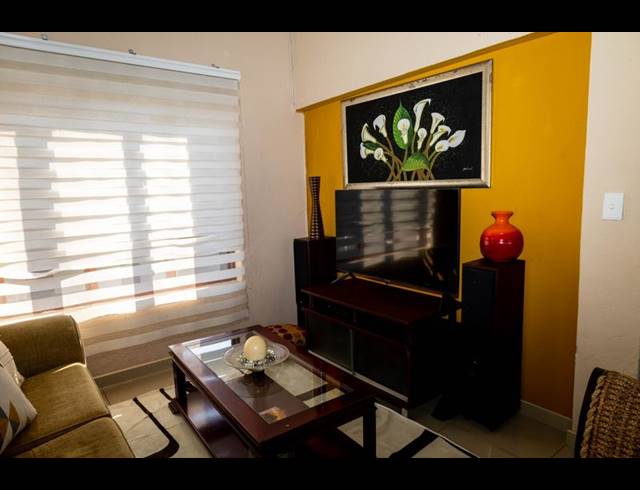 2 BEDROOM TOWNHOUSE FOR SALE IN WINCHESTER HILLS